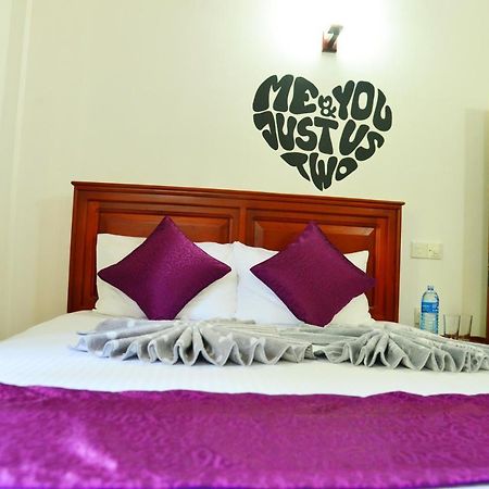 Cinnamon Holiday Inn Hikkaduwa Buitenkant foto