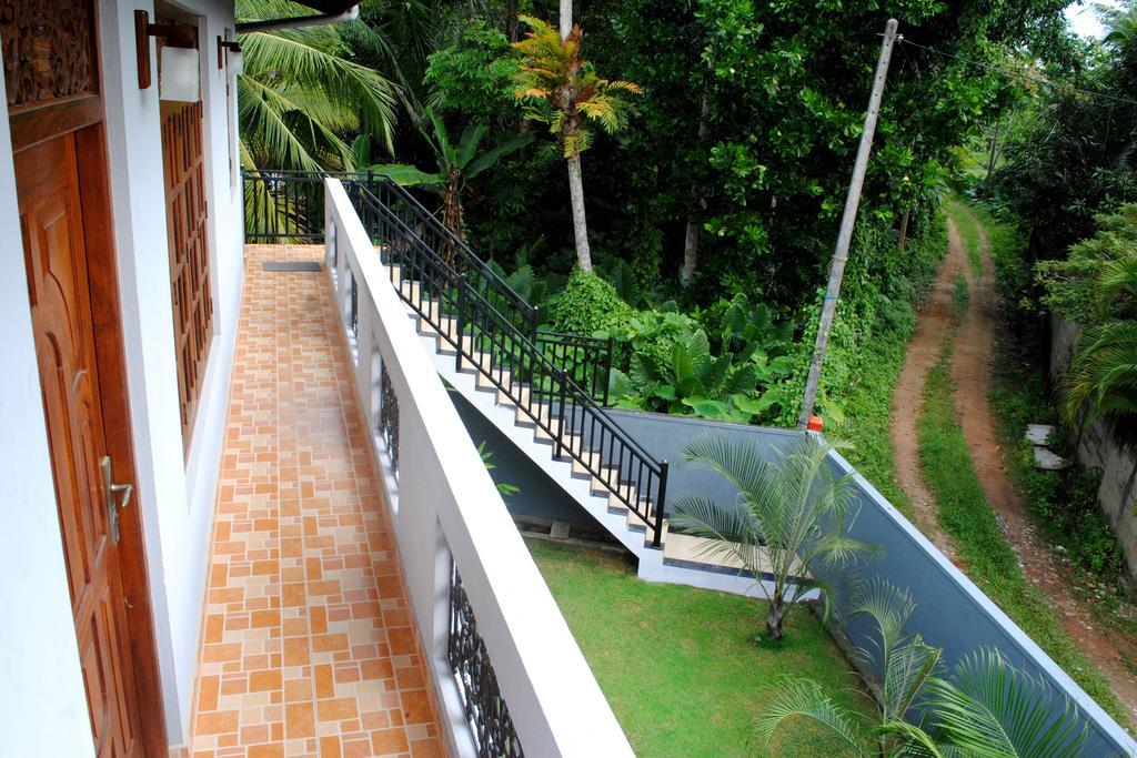 Cinnamon Holiday Inn Hikkaduwa Buitenkant foto